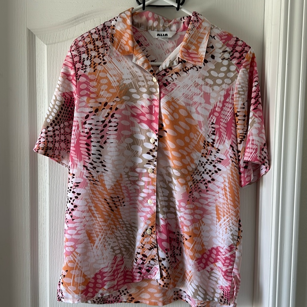 Alia Button Up Top size 12